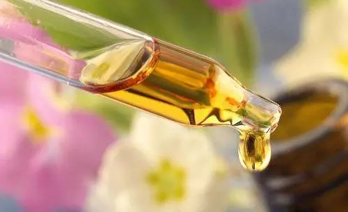 采用新鴻順基礎(chǔ)油制作的潤滑油究竟好在哪里？